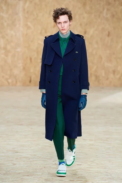 Look 7